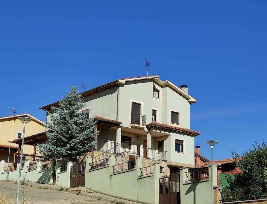 Vivienda De Uso Turistico En Entorno Maravilloso Huerta Del Rey Exteriör bild